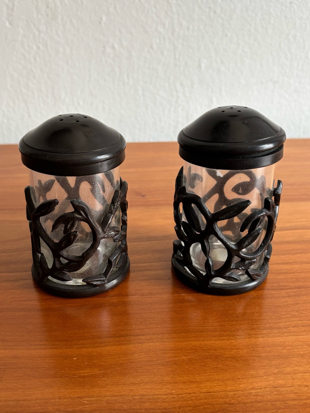 NWOT Vintage Glass Salt & Pepper Shakers - Set of 2